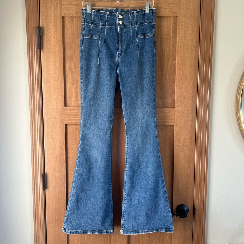 Free People We The Free Jayde Flare Jeans Super High-Rise size 29 - Picture 4 of 16